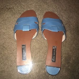 Zara Slides